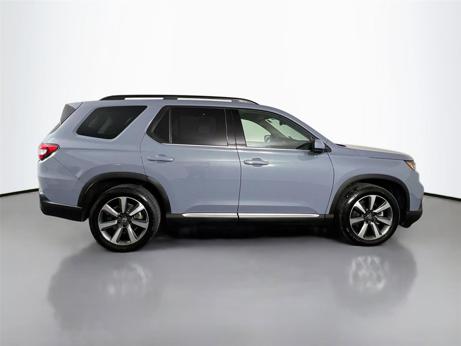 Used 2024 Honda Pilot Elite image 7