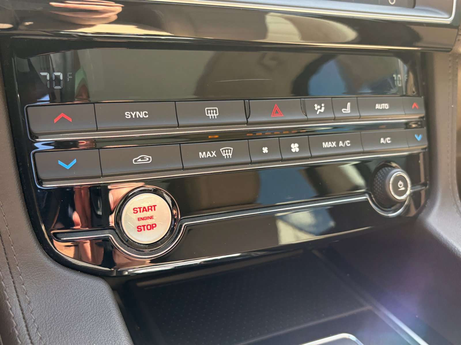 Used 2019 Jaguar F-PACE Prestige AWD/4WD image 24