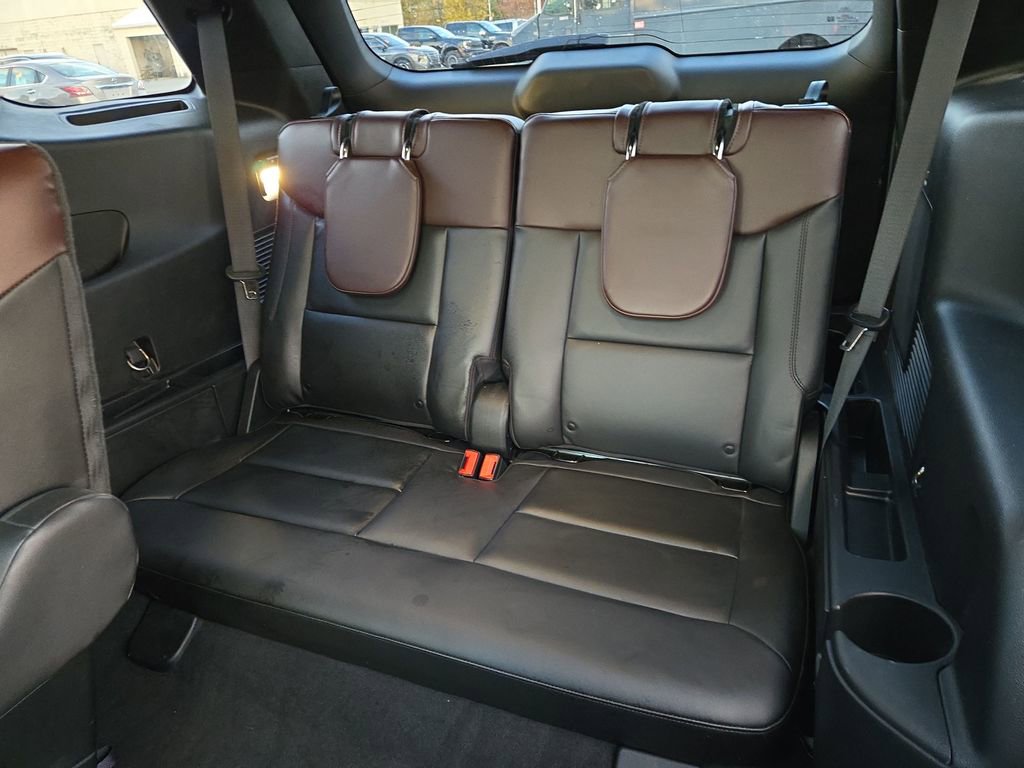 Used 2022 Ford Explorer Platinum w/ Equipment Group 601A image 32