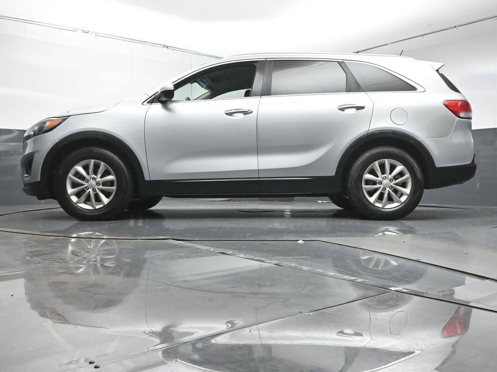 Used 2016 Kia Sorento LX FWD image 35