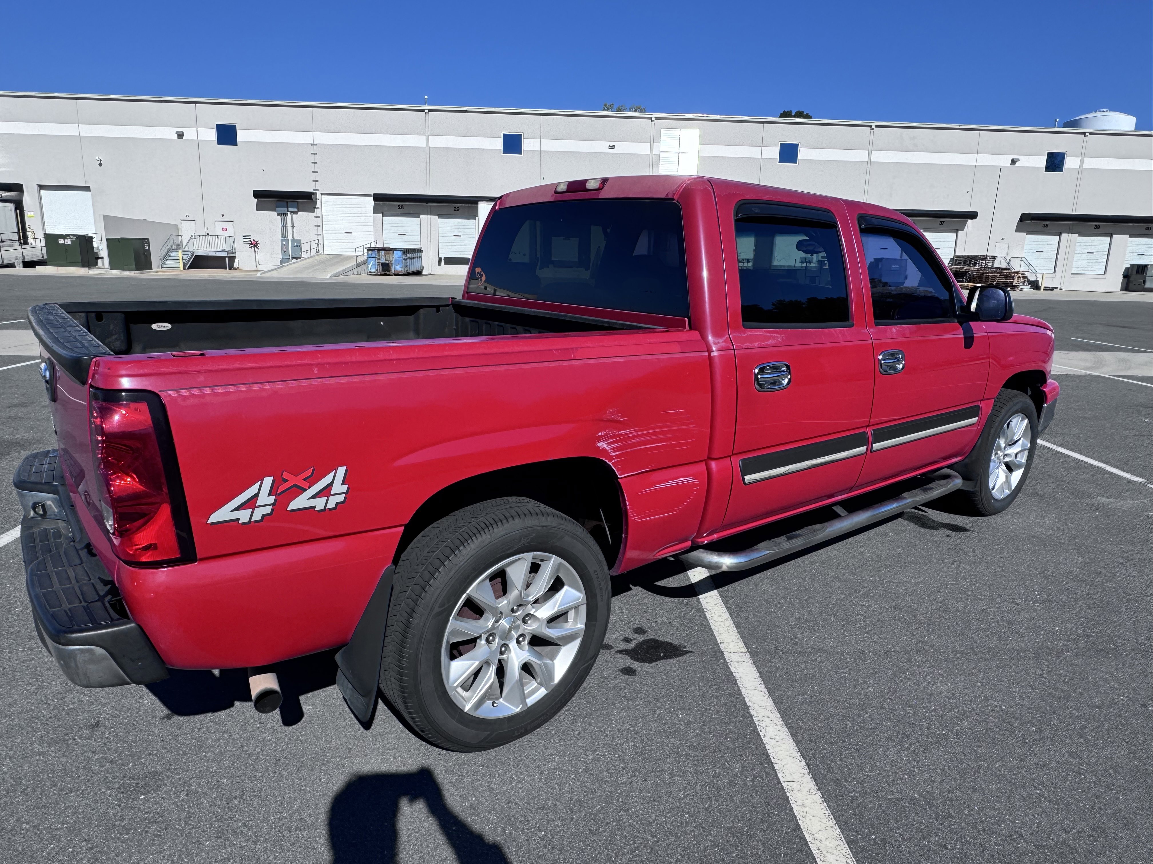 Used 2007 Chevrolet Silverado 1500 LS w/ Chrome Exterior Package AWD/4WD image 34