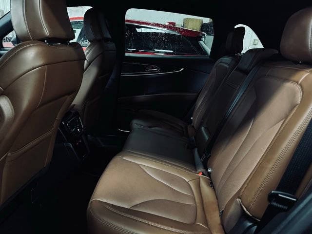 Used 2022 Lincoln Nautilus Reserve image 22