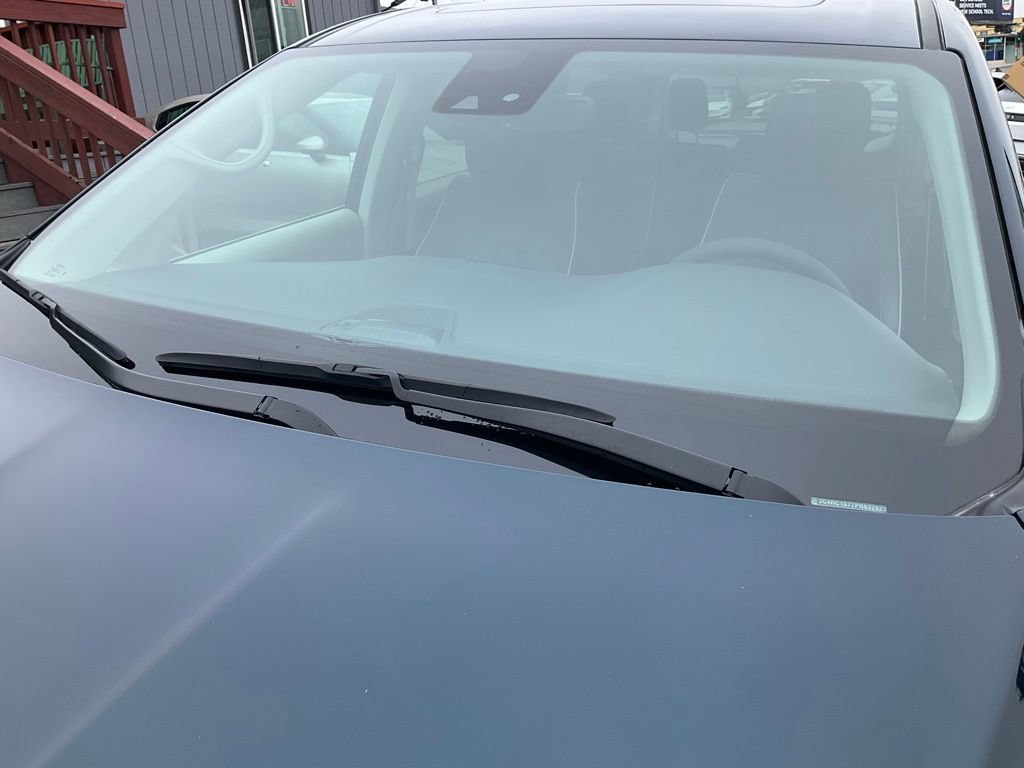Used 2023 Chrysler Pacifica Limited FWD image 98