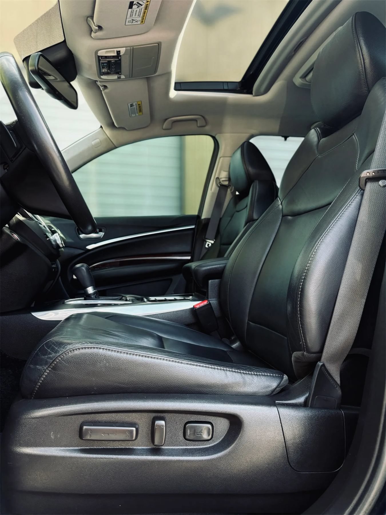 Used 2015 Acura MDX w/ Tech & Entertainment Pkg FWD image 6