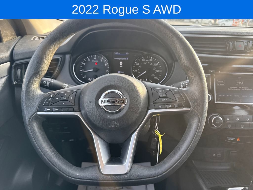 Used 2022 Nissan Rogue Sport S image 14