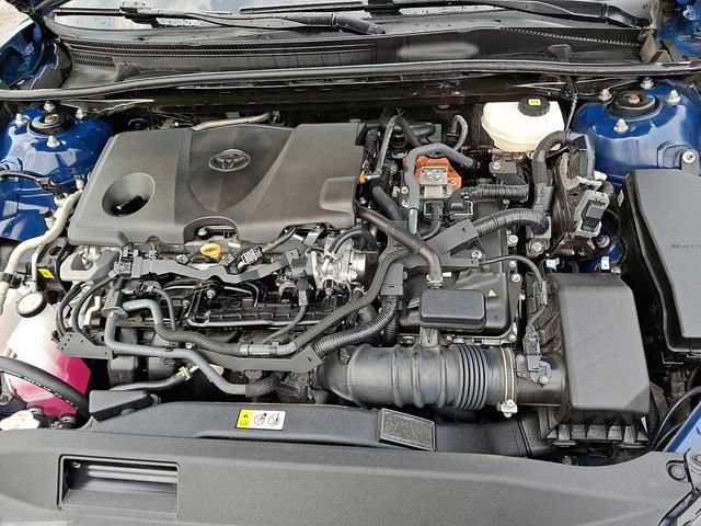 Used 2025 Toyota Camry SE FWD image 28