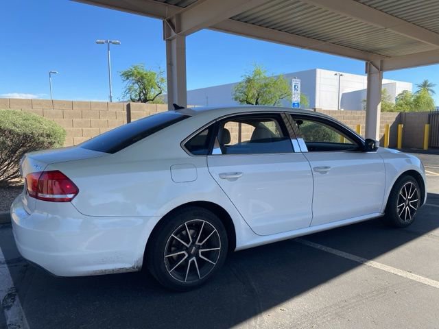 Used 2013 Volkswagen Passat TDI SE image 3