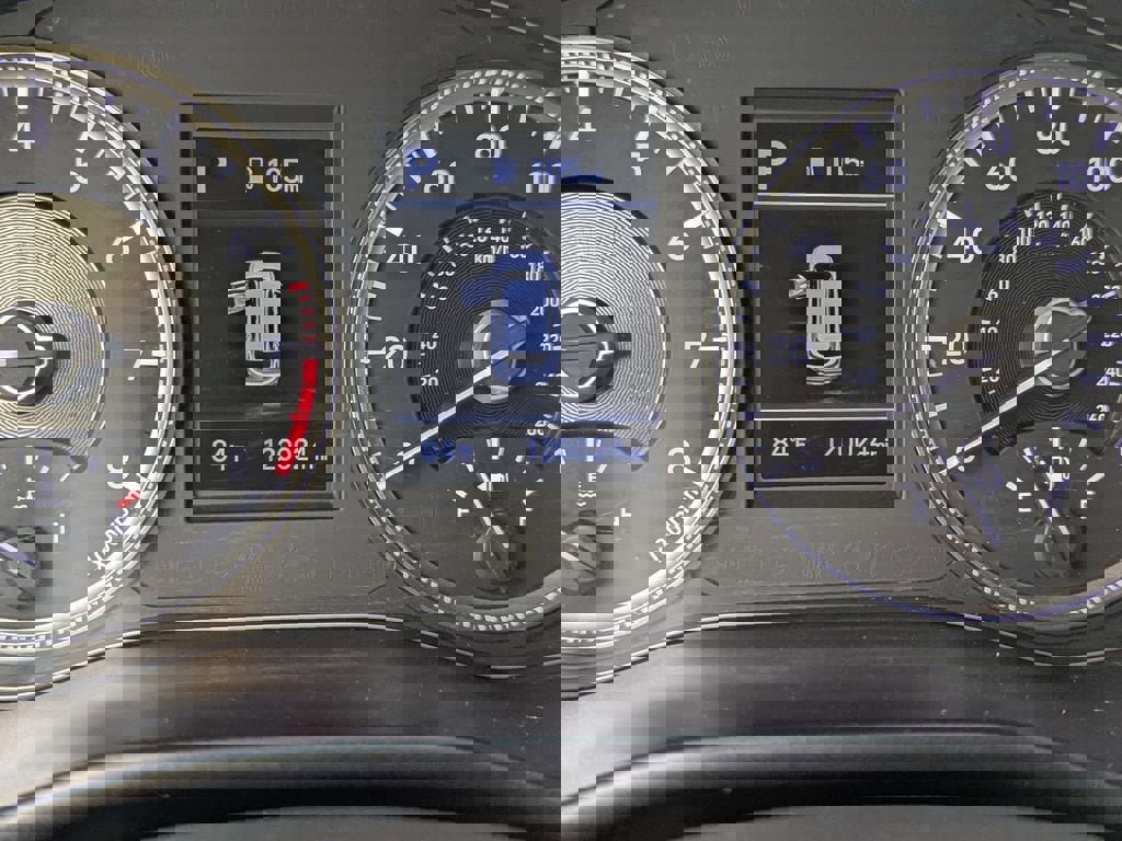 Used 2020 Hyundai Santa Fe SE w/ Cargo Package image 29