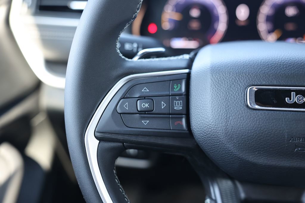 New 2025 Jeep Grand Cherokee Laredo w/ MOPAR Finishing Package image 23