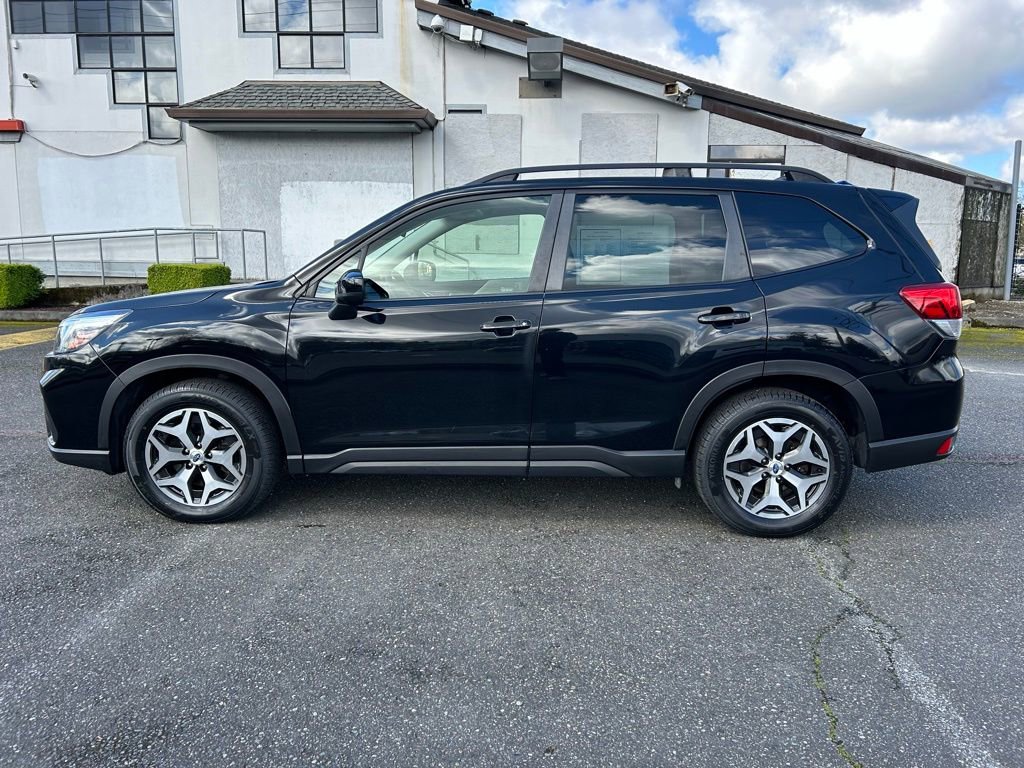 Used 2021 Subaru Forester Premium AWD/4WD image 8