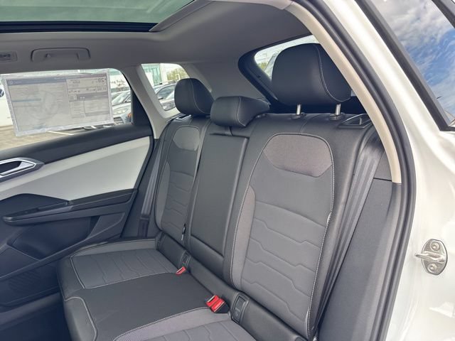 New 2026 Volkswagen Taos SE AWD/4WD image 36