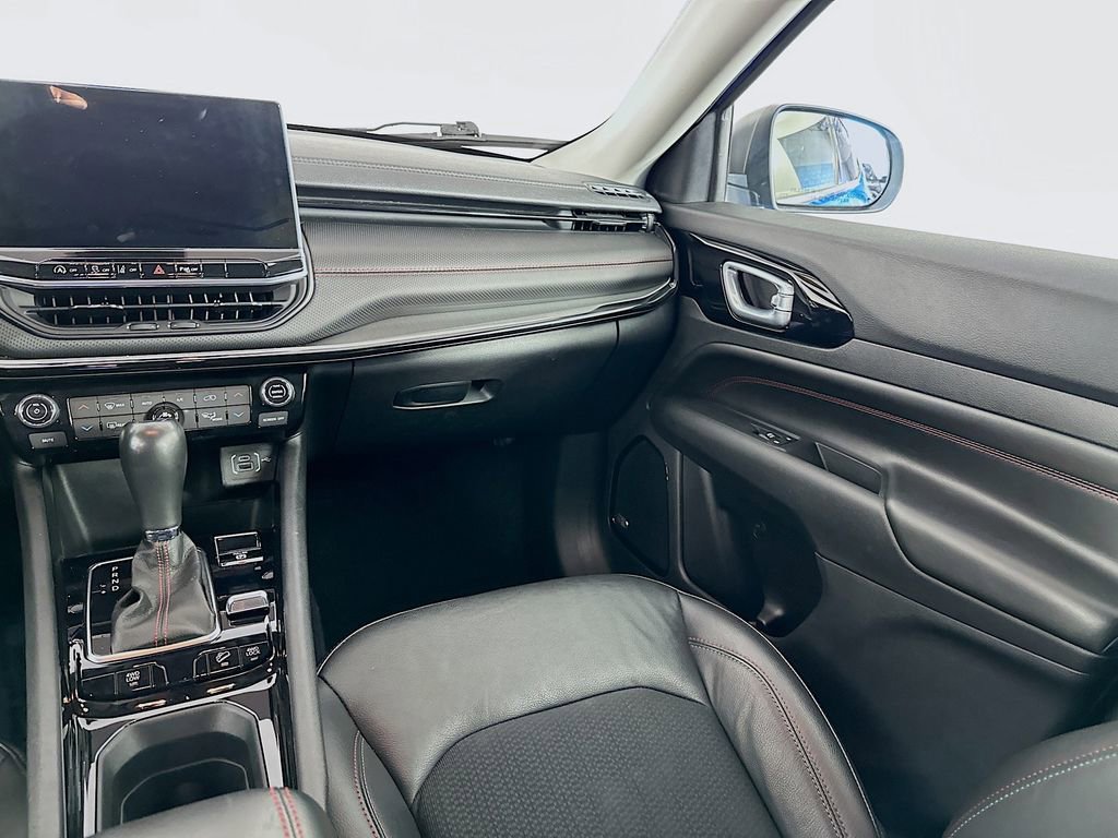 Used 2022 Jeep Compass Trailhawk w/ Sun and Sound Group image 35