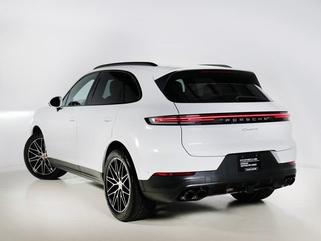 Certified 2026 Porsche Cayenne AWD/4WD image 3