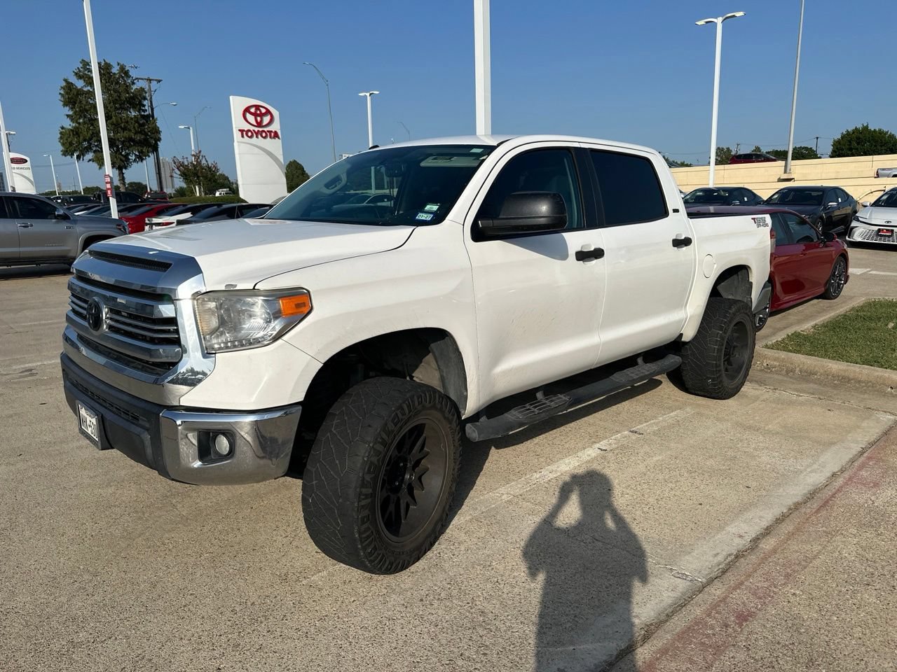 Used 2017 Toyota Tundra SR5 w/ SR5 Upgrade Package RWD video 1