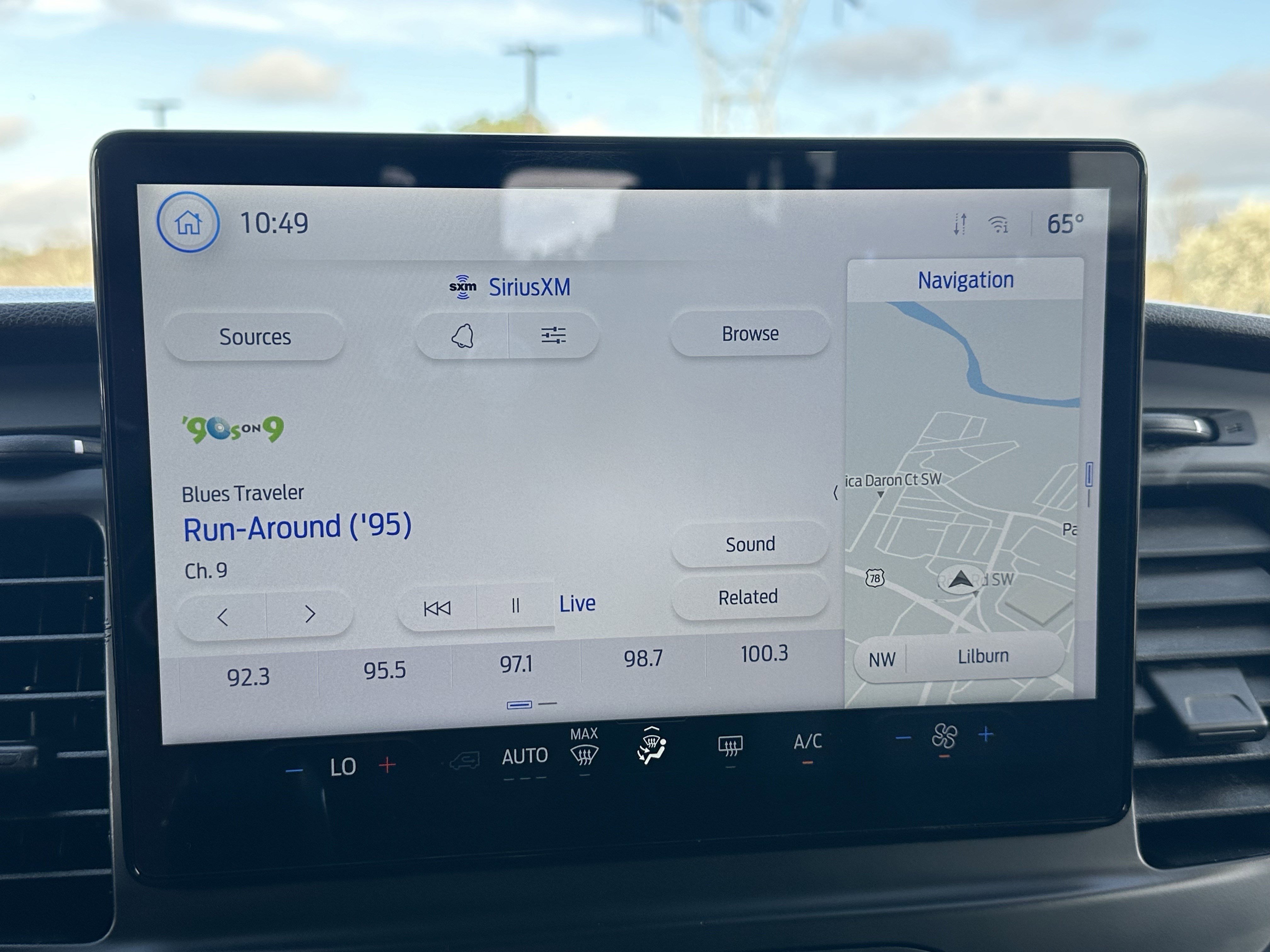 Used 2024 Ford Transit 350 XL image 28