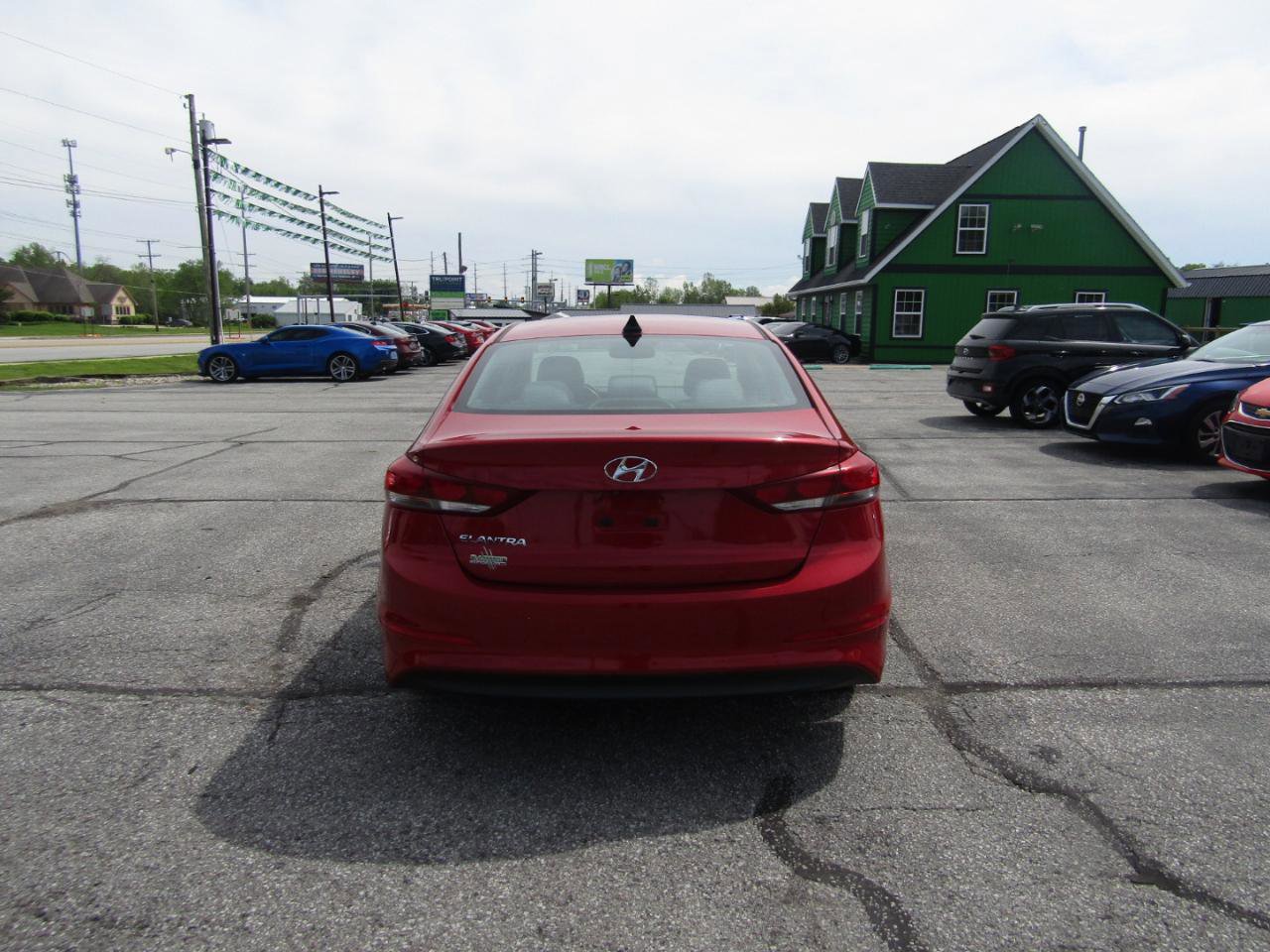 Used 2018 Hyundai Elantra Value Edition w/ Cargo Package FWD image 6