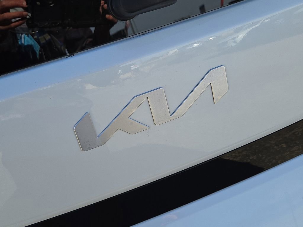 Used 2022 Kia Soul LX image 13