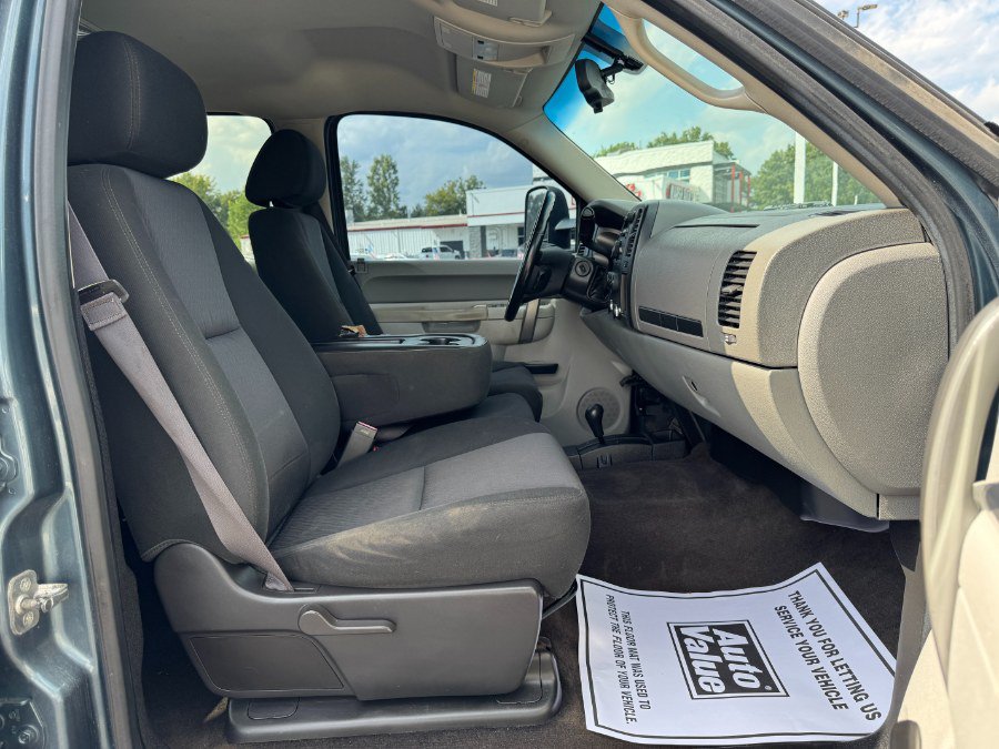 Used 2014 Chevrolet Silverado 2500 W/T AWD/4WD image 18