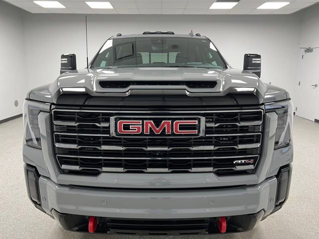 Used 2024 GMC Sierra 3500 AT4 w/ AT4 Premium Plus Package image 3