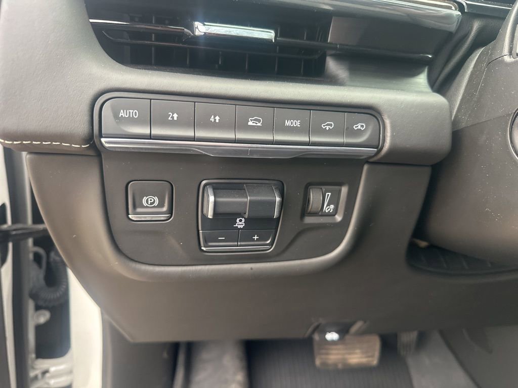 Used 2024 Cadillac Escalade Premium Luxury Platinum image 22