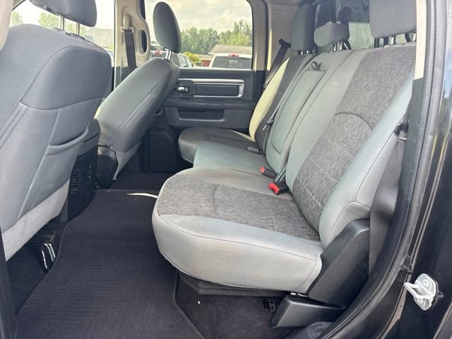 Used 2018 RAM 2500 SLT w/ Black Appearance Group AWD/4WD image 14