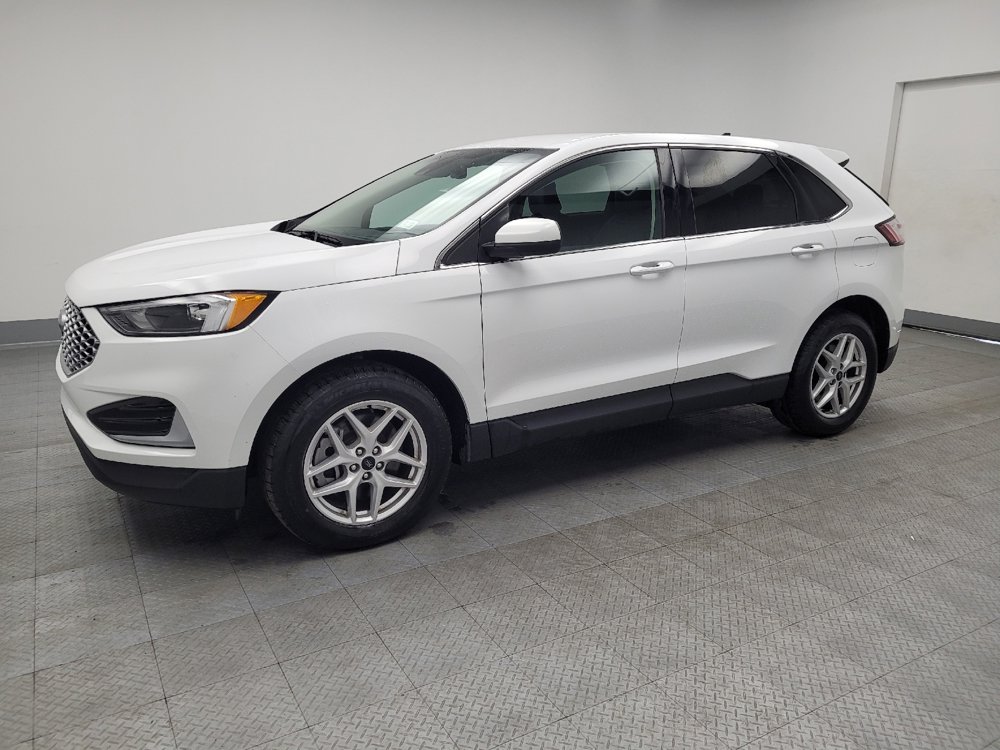 Used 2024 Ford Edge SEL image 2