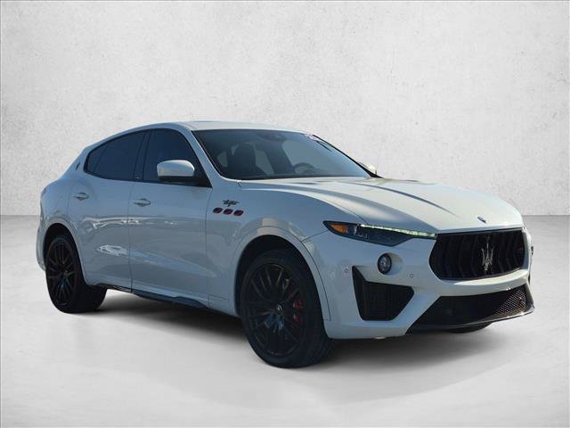 Used 2022 Maserati Levante Trofeo AWD/4WD image 3