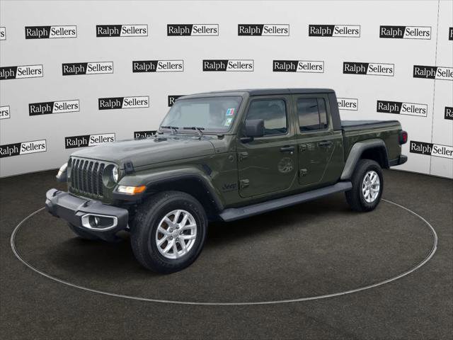 Certified 2023 Jeep Gladiator Sport AWD/4WD image 2
