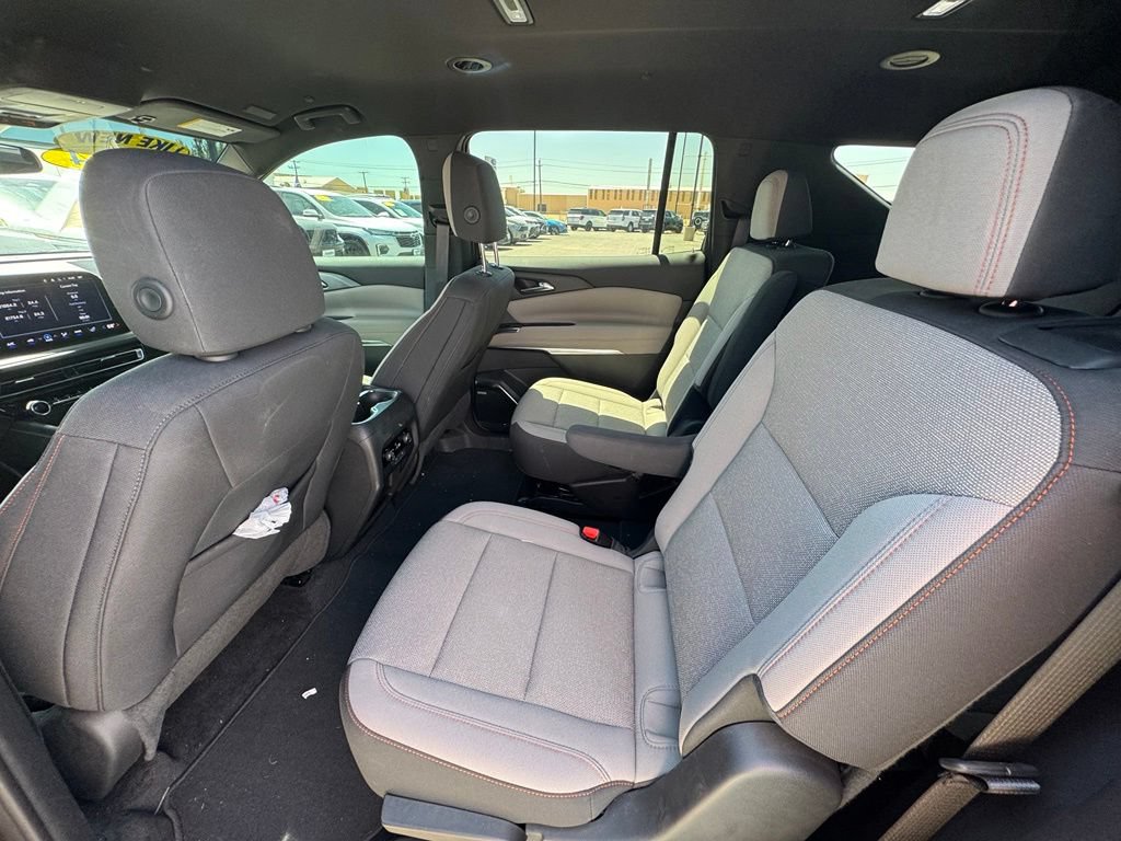 Used 2024 Chevrolet Traverse LT w/ Enhanced Driving Package AWD/4WD image 6