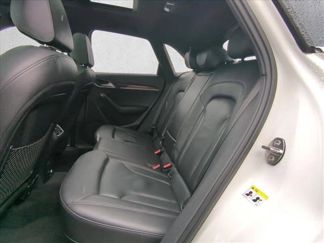 Used 2018 Audi Q3 2.0T Premium Plus image 26