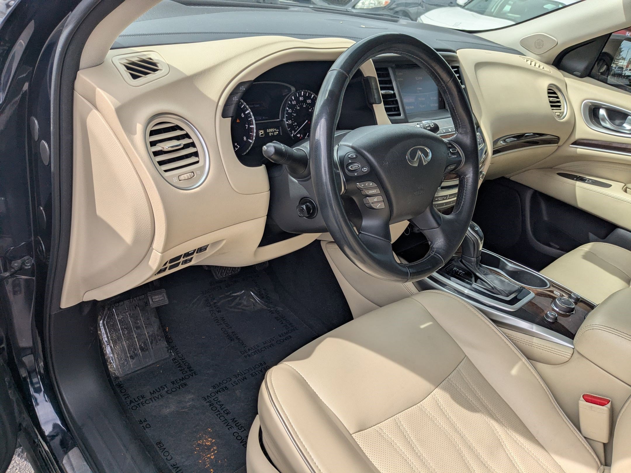 Used 2017 INFINITI QX60 Luxe w/ Deluxe Technology Package image 16