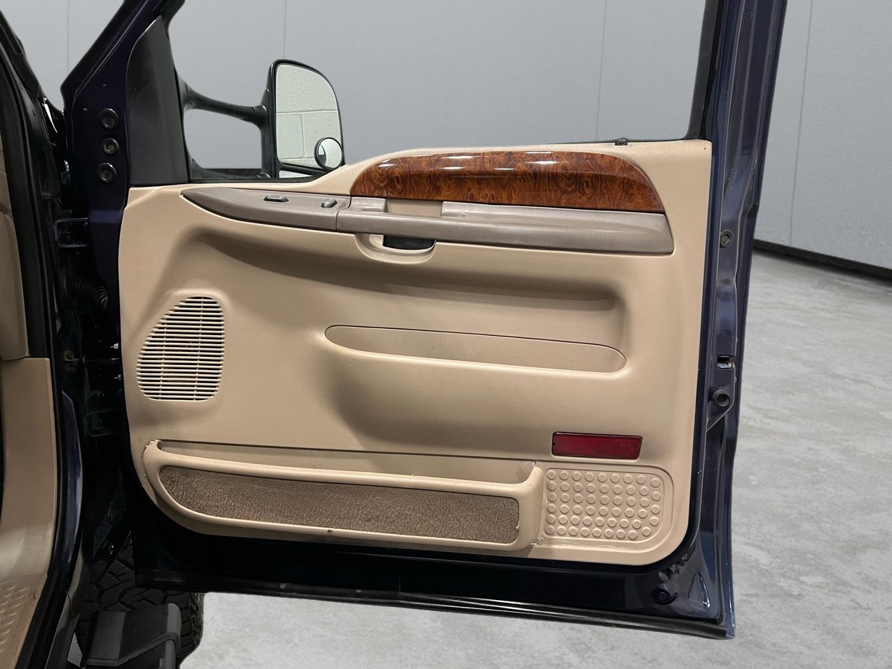 Used 2003 Ford F250 Lariat image 23