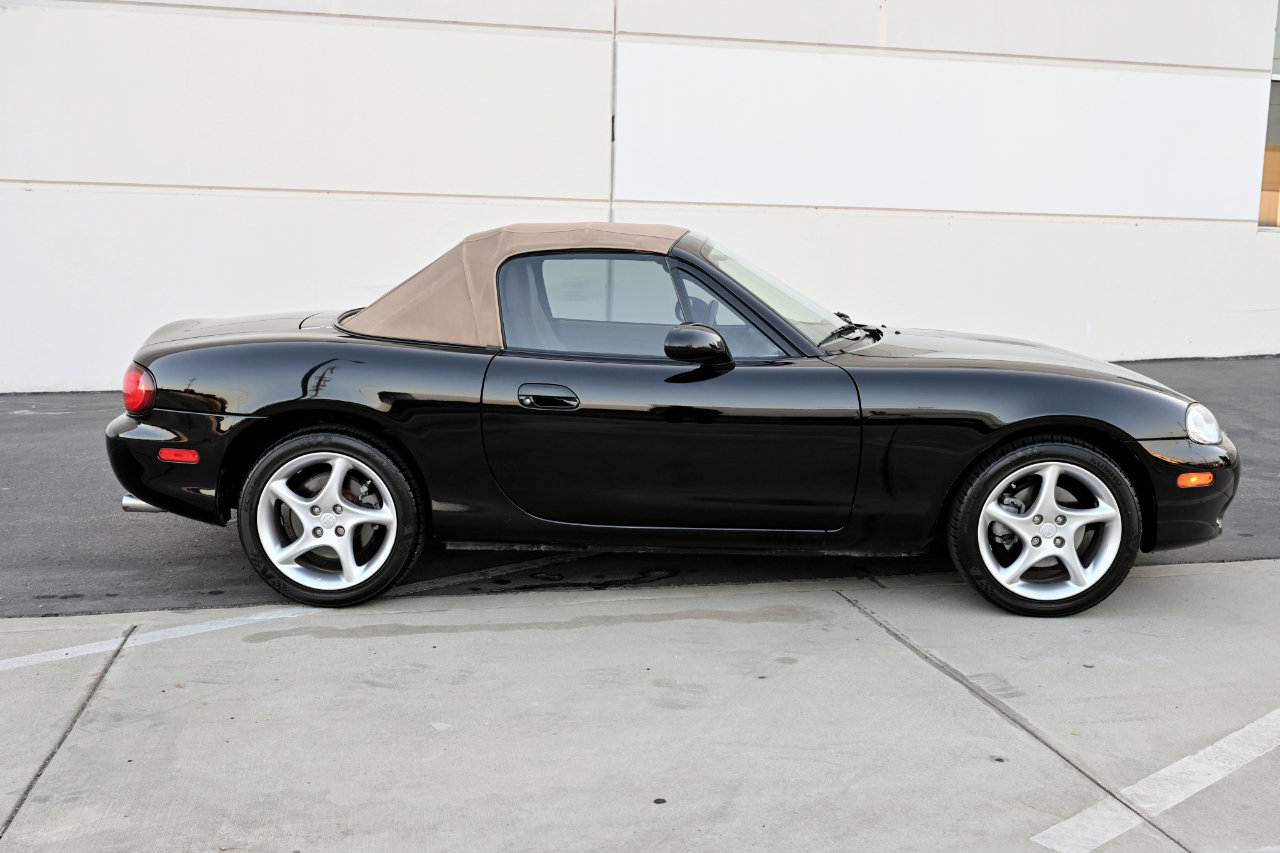Used 2001 MAZDA MX-5 Miata LS RWD image 13
