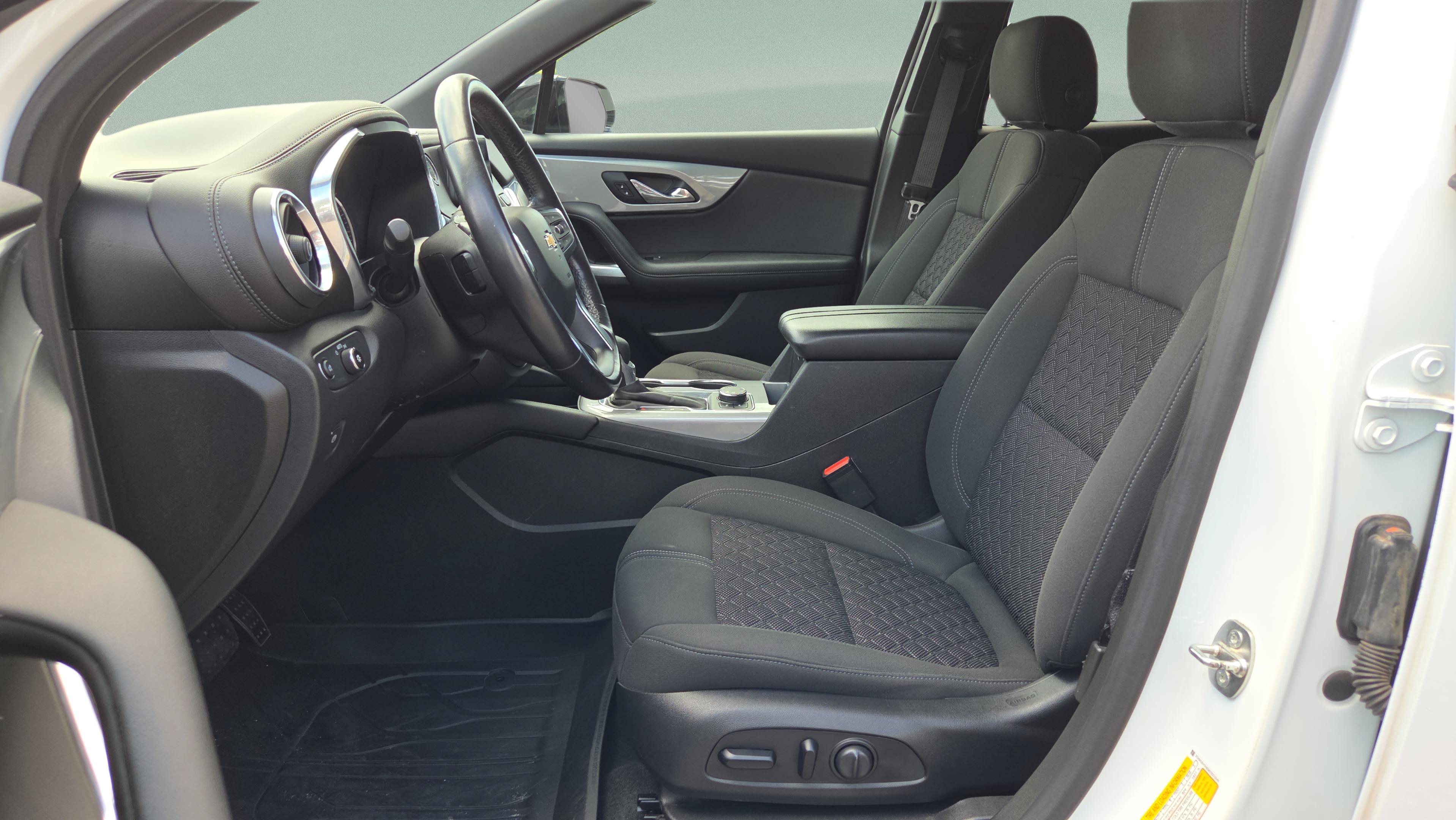 Used 2021 Chevrolet Blazer LT AWD/4WD image 10
