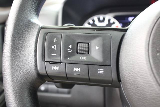 Certified 2022 Nissan Rogue SV FWD image 25