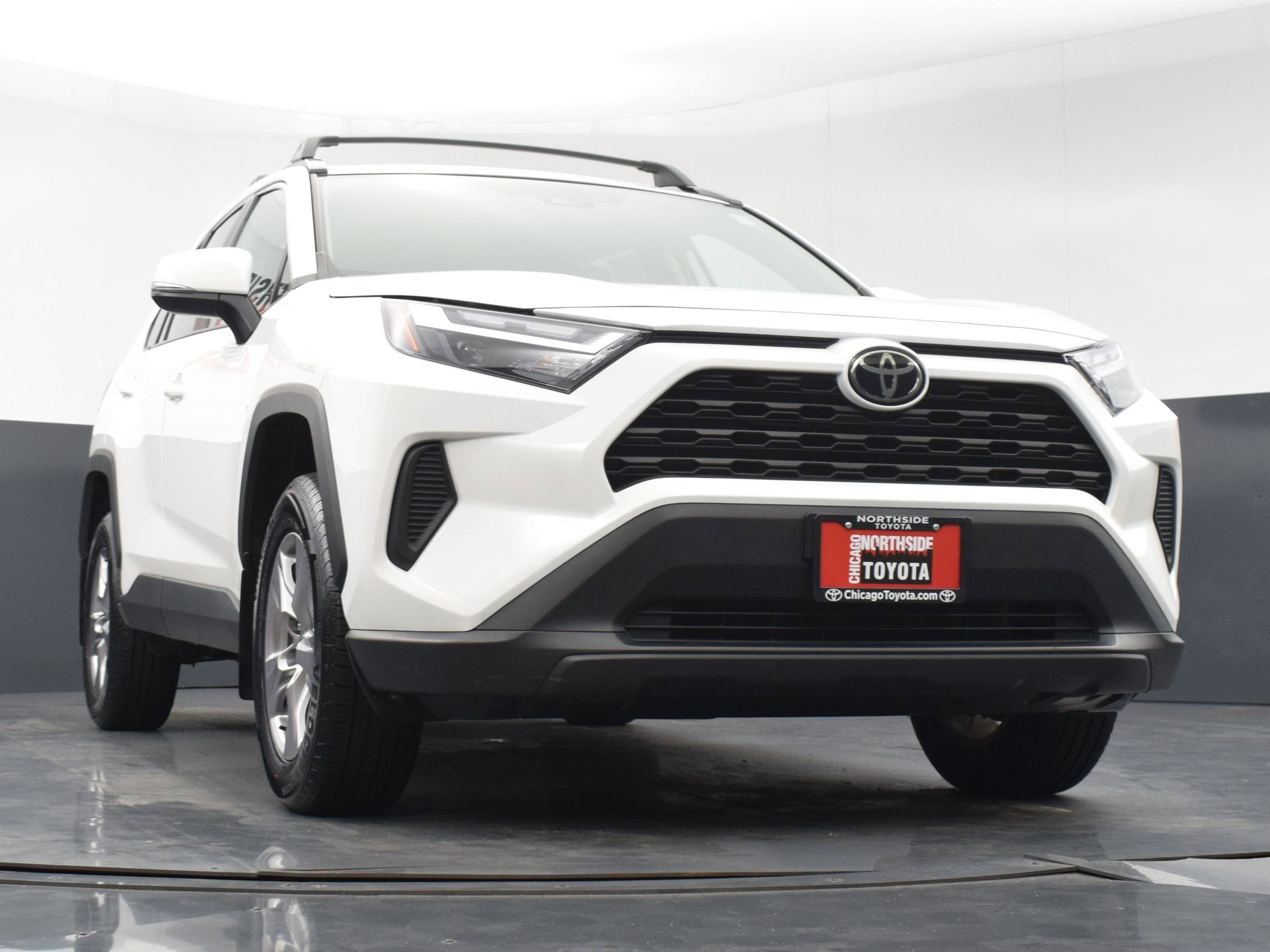 Used 2024 Toyota RAV4 XLE AWD/4WD image 28