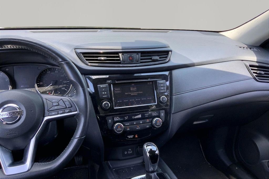 Used 2019 Nissan Rogue SV FWD image 9