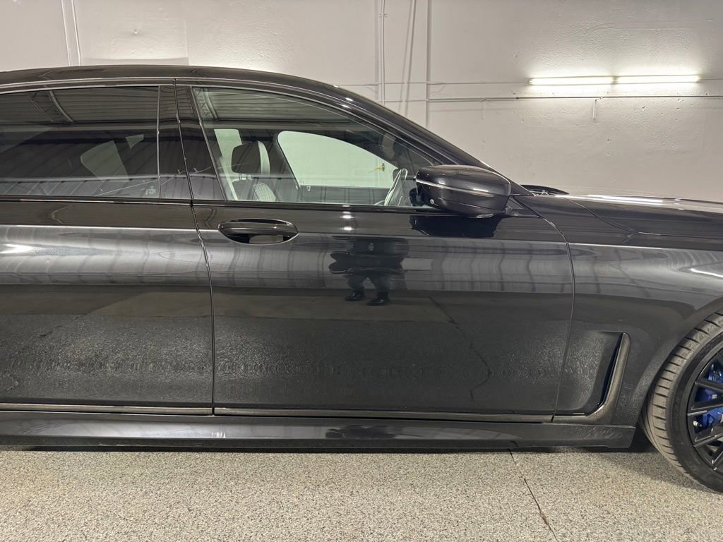 Used 2021 BMW 750i xDrive w/ Executive Package AWD/4WD image 8