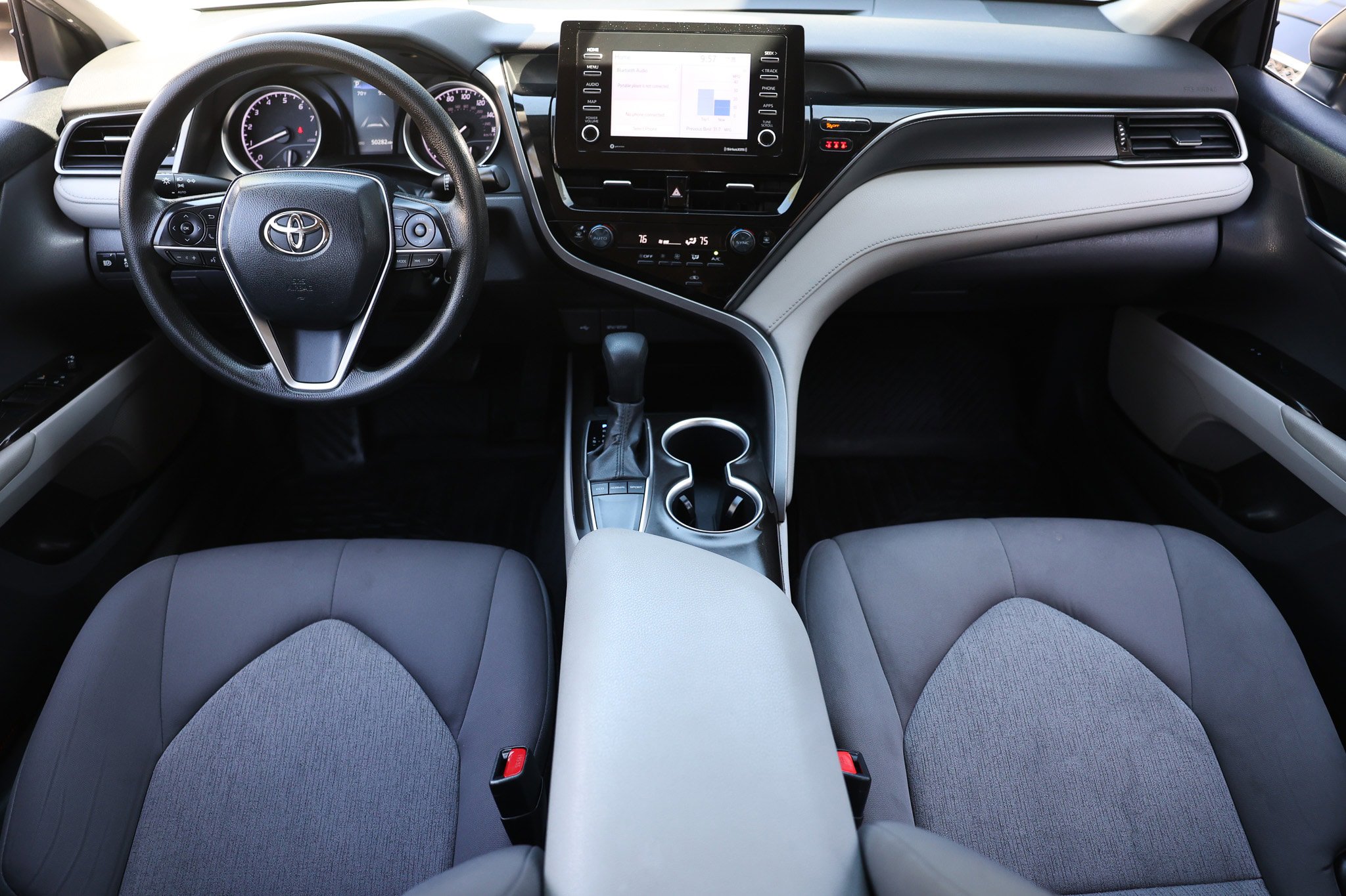 Used 2023 Toyota Camry LE image 2