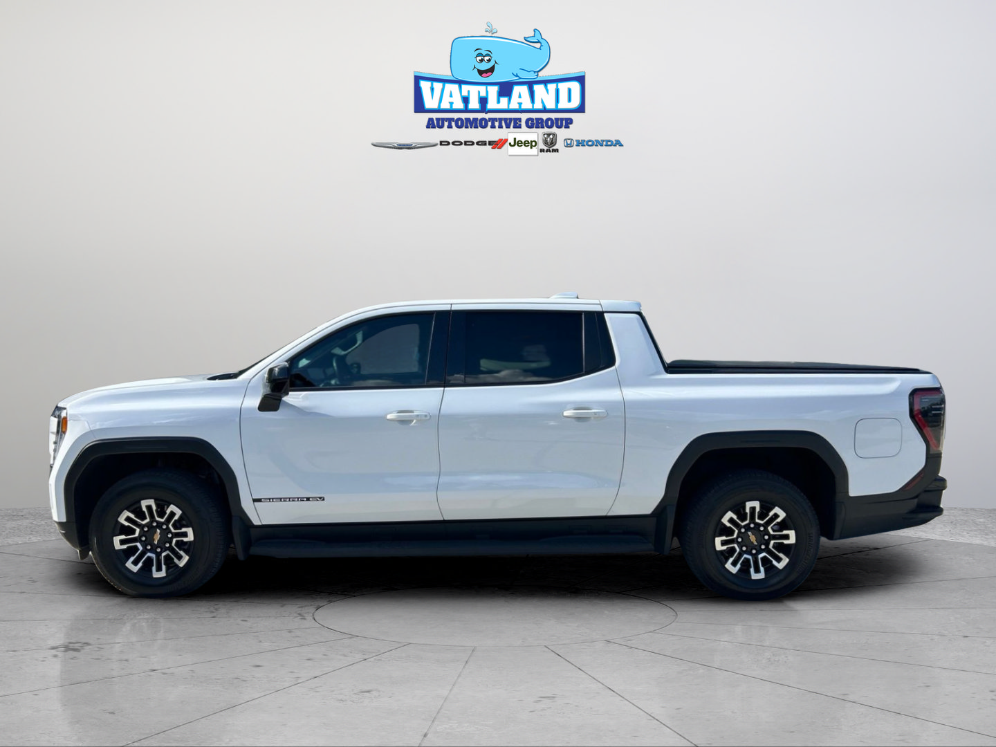 Used 2026 GMC Sierra EV Elevation AWD/4WD image 2