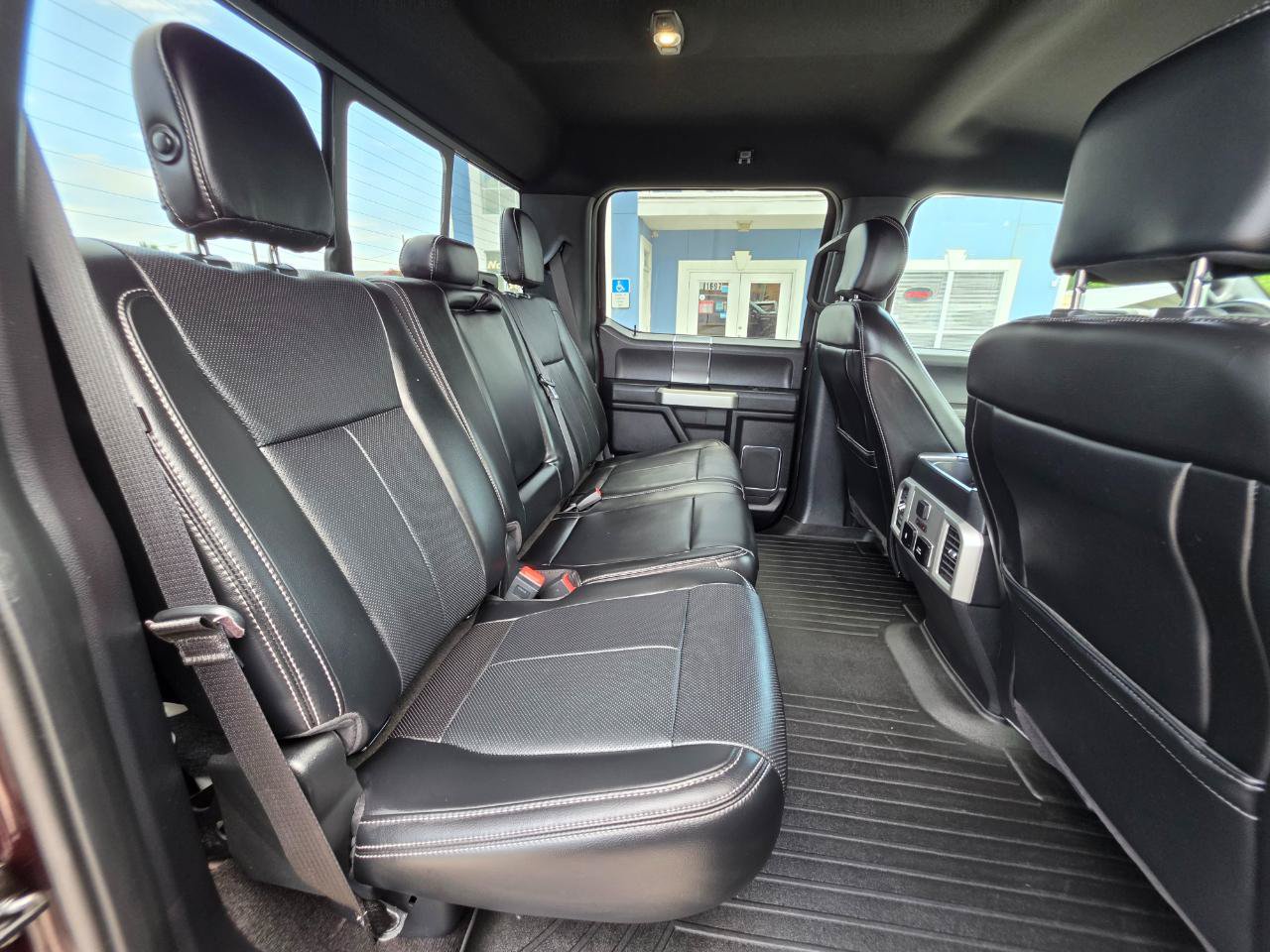 Used 2018 Ford F150 Lariat w/ Equipment Group 502A Luxury AWD/4WD image 29