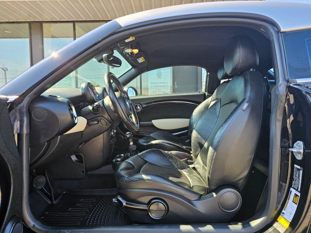 Used 2012 MINI Cooper Coupe FWD image 15