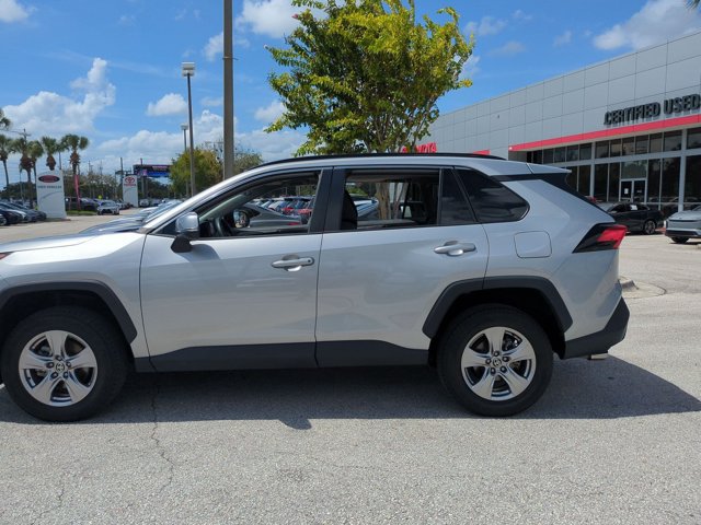 Certified 2022 Toyota RAV4 XLE w/ Convenience Package FWD image 9
