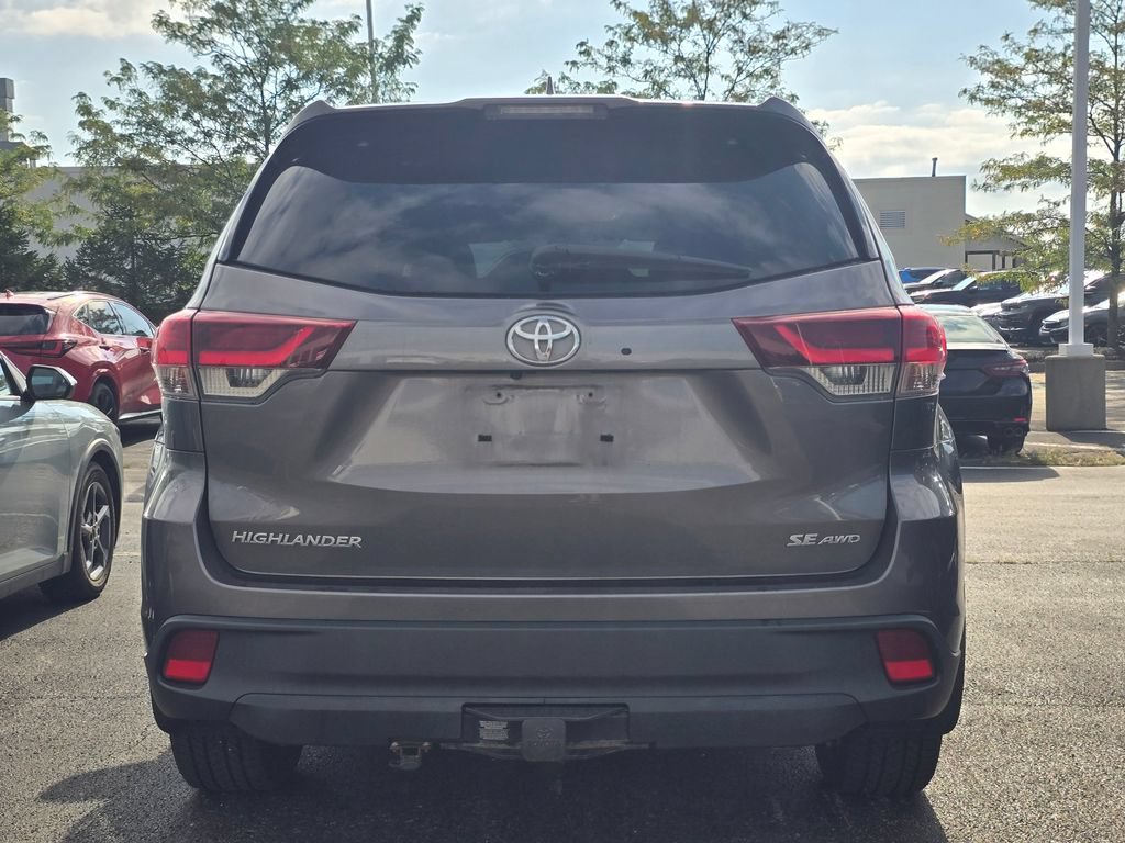 Used 2019 Toyota Highlander SE AWD/4WD image 7