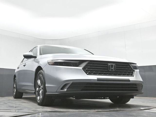 Used 2024 Honda Accord EX image 39