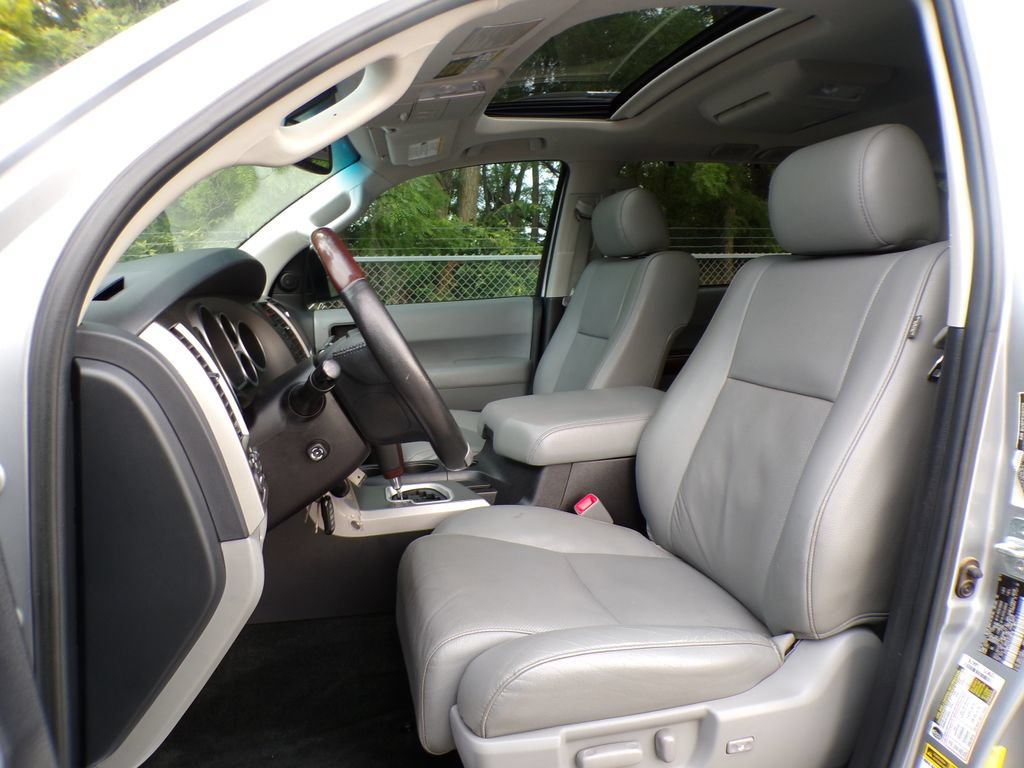 Used 2015 Toyota Sequoia Platinum AWD/4WD image 13