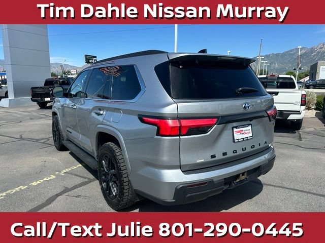 Used 2023 Toyota Sequoia SR5 w/ SR5 Premium Package AWD/4WD image 9