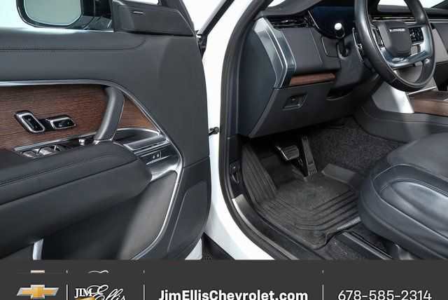 Used 2024 Land Rover Range Rover SE image 9