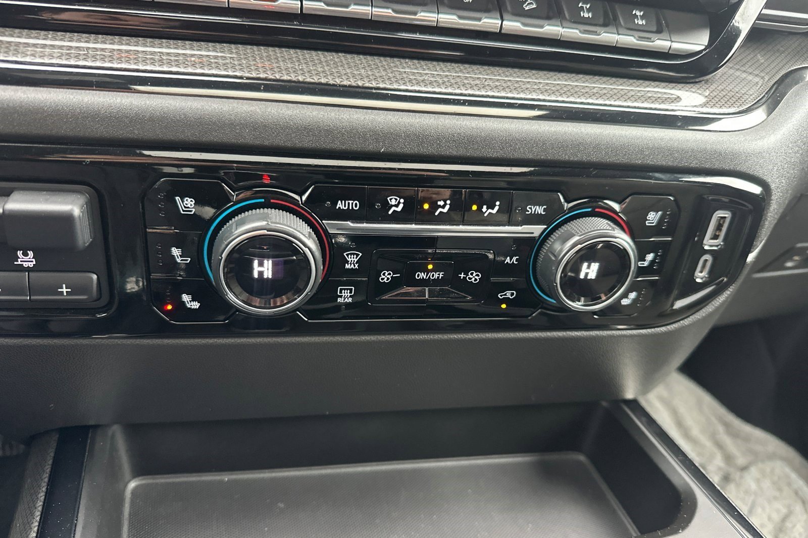 Certified 2023 Chevrolet Silverado 1500 ZR2 w/ Technology Package image 3