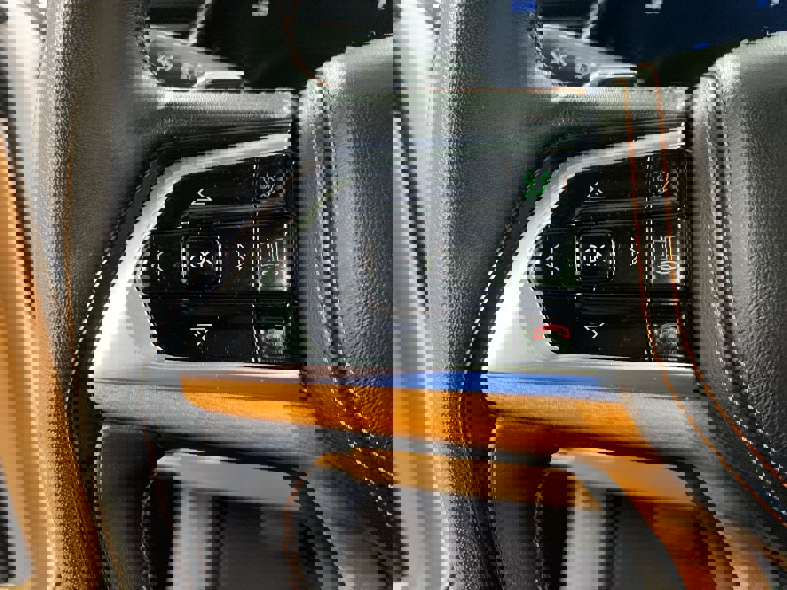 Used 2023 Jeep Grand Cherokee L Summit image 21